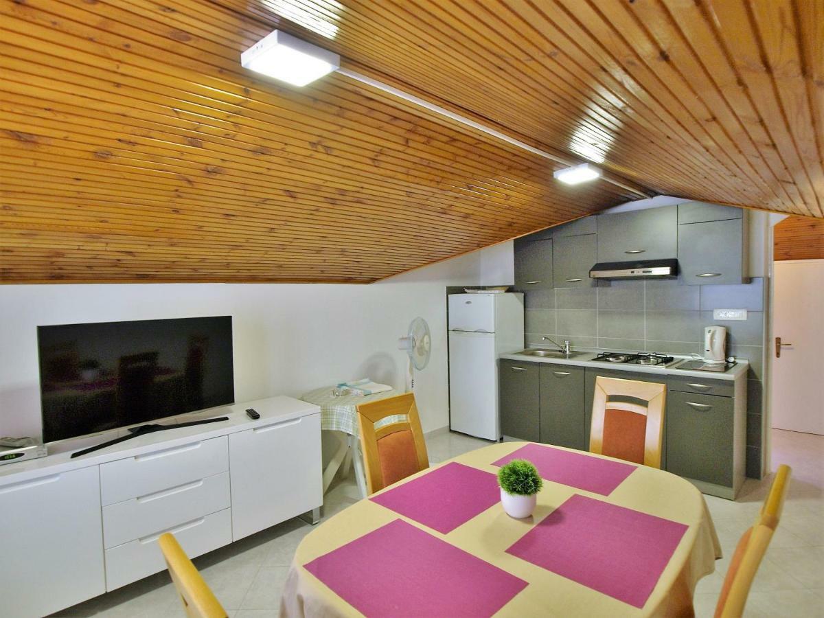 Apartments Ljubica Barbat na Rabu Exterior foto